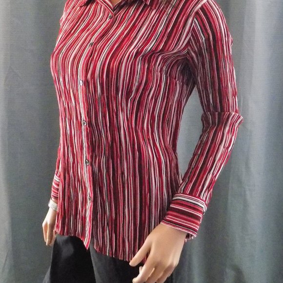 East 5th Button Down Top - Picture 3 of 5